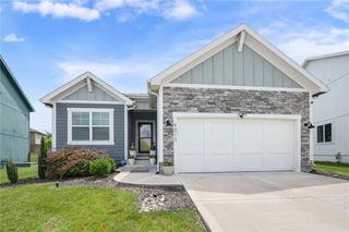 9013 SW 9th Street, Lee's Summit, MO 64064