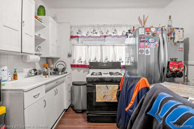 1205 Garfield Avenue, Lincoln Park, MI 48146