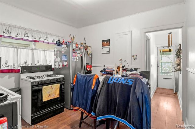 1205 Garfield Avenue, Lincoln Park, MI 48146