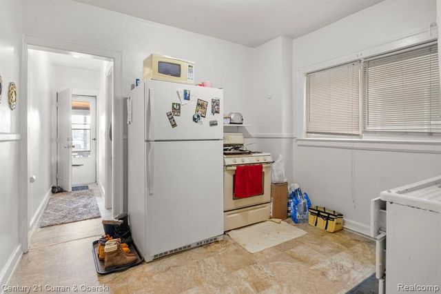 1205 Garfield Avenue, Lincoln Park, MI 48146