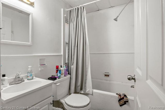 1205 Garfield Avenue, Lincoln Park, MI 48146