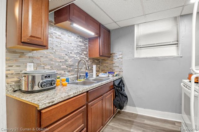 1205 Garfield Avenue, Lincoln Park, MI 48146