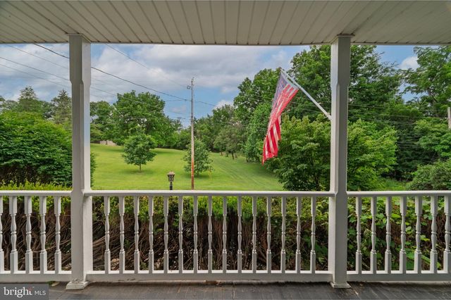 185 MORDINGTON AVE, Charles Town, WV 25414
