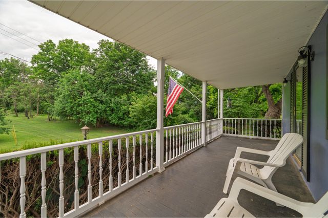 185 MORDINGTON AVE, Charles Town, WV 25414