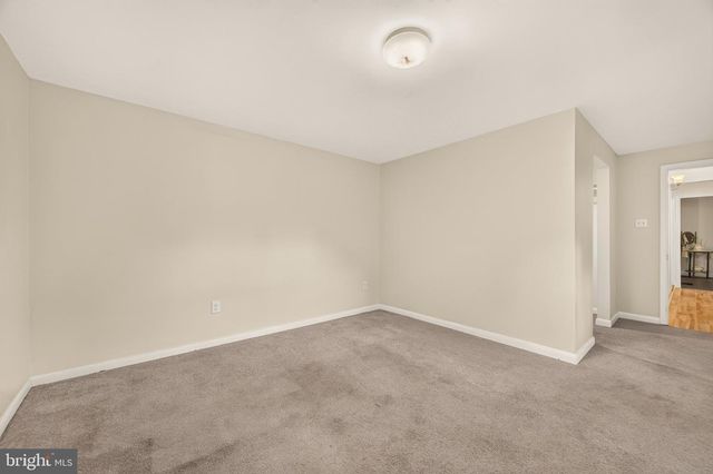185 MORDINGTON AVE, Charles Town, WV 25414