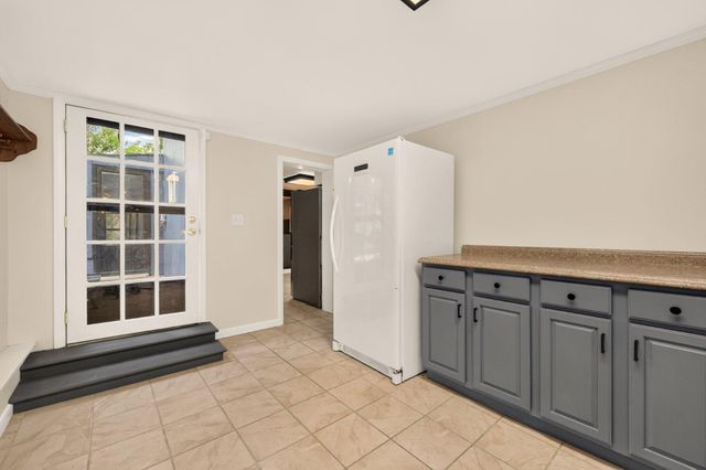 185 MORDINGTON AVE, Charles Town, WV 25414