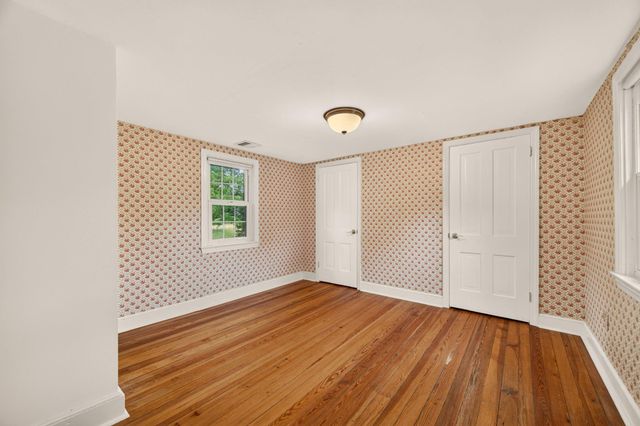 185 MORDINGTON AVE, Charles Town, WV 25414