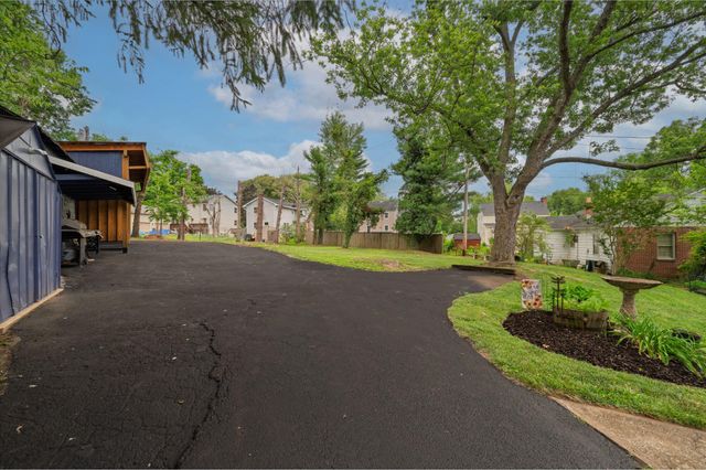 185 MORDINGTON AVE, Charles Town, WV 25414
