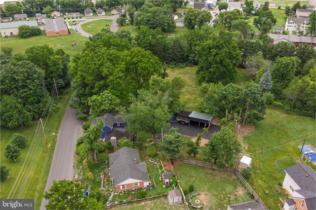 185 MORDINGTON AVE, Charles Town, WV 25414