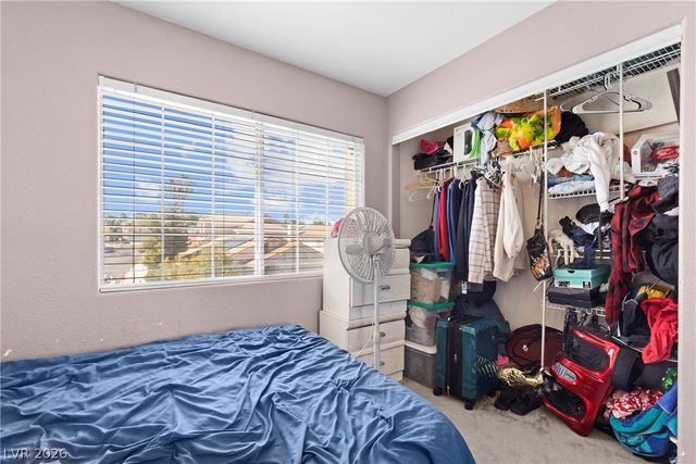 2000 Summit Pointe Drive, Las Vegas, NV 89117