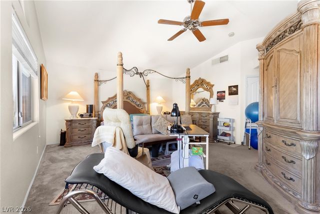 2000 Summit Pointe Drive, Las Vegas, NV 89117