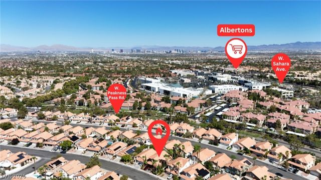 2000 Summit Pointe Drive, Las Vegas, NV 89117