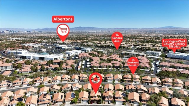 2000 Summit Pointe Drive, Las Vegas, NV 89117