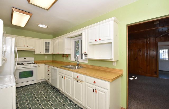 3808 21st AVENUE, Kenosha, WI 53140