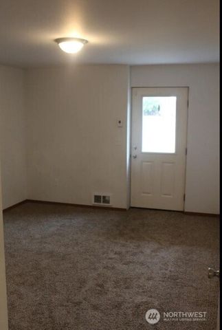 607 Jones Drive, Port Orchard, WA 98366