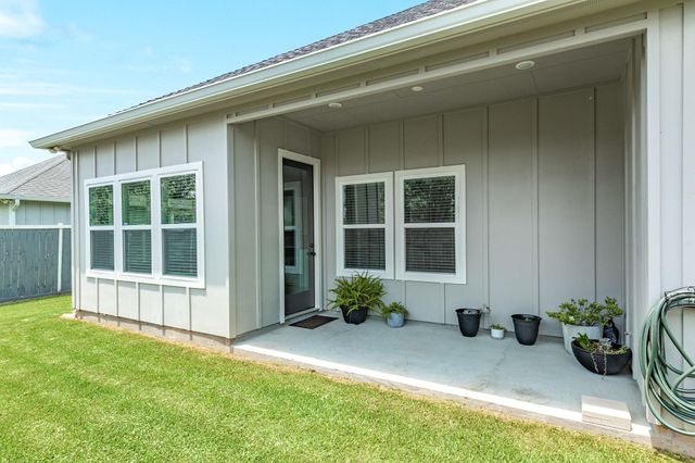 2527 Turberry Drive, West Columbia, TX 77486