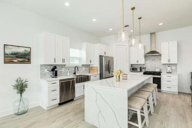 2527 Turberry Drive, West Columbia, TX 77486