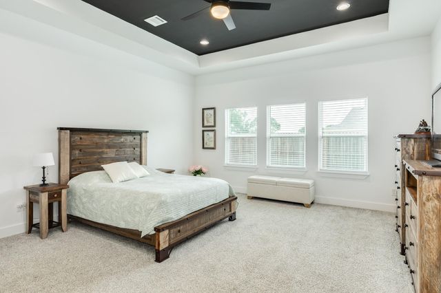 2527 Turberry Drive, West Columbia, TX 77486