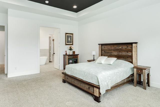 2527 Turberry Drive, West Columbia, TX 77486