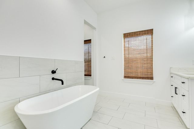 2527 Turberry Drive, West Columbia, TX 77486