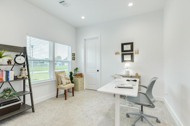 2527 Turberry Drive, West Columbia, TX 77486