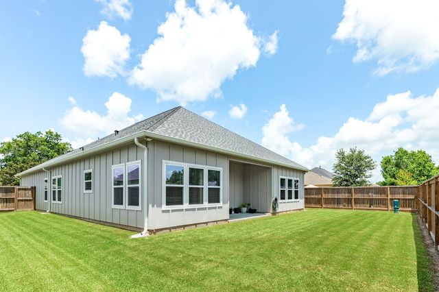 2527 Turberry Drive, West Columbia, TX 77486