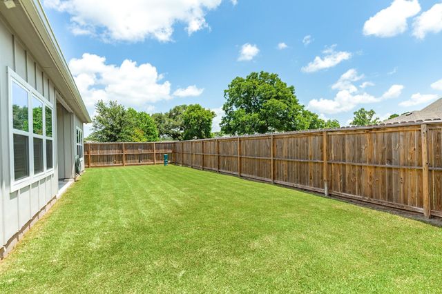 2527 Turberry Drive, West Columbia, TX 77486