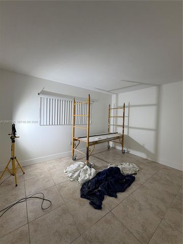 8065 SW 107th Avenue 201, Miami, FL 33173