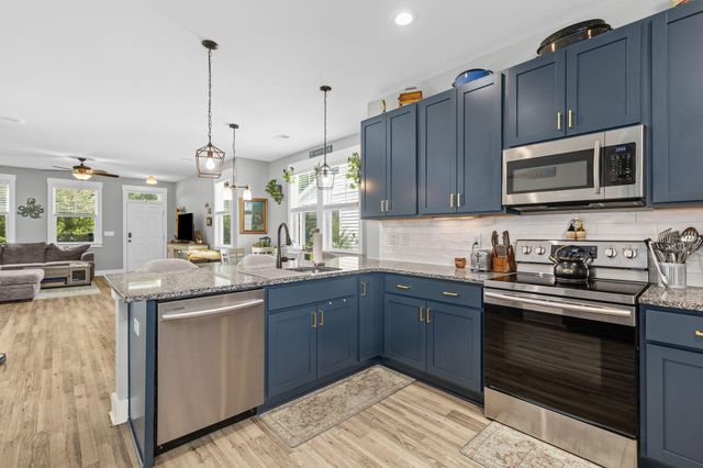3964 Hillyard Street, North Charleston, SC 29405