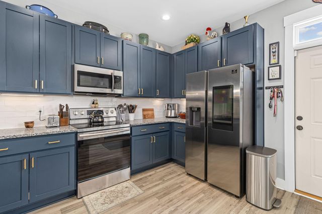 3964 Hillyard Street, North Charleston, SC 29405