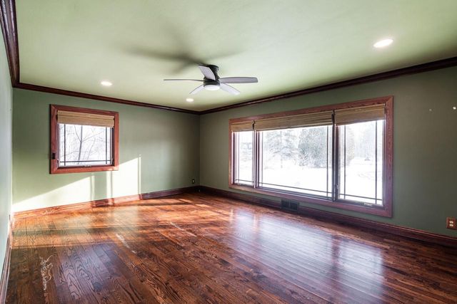 9251 N Tennyson DRIVE, Bayside, WI 53217