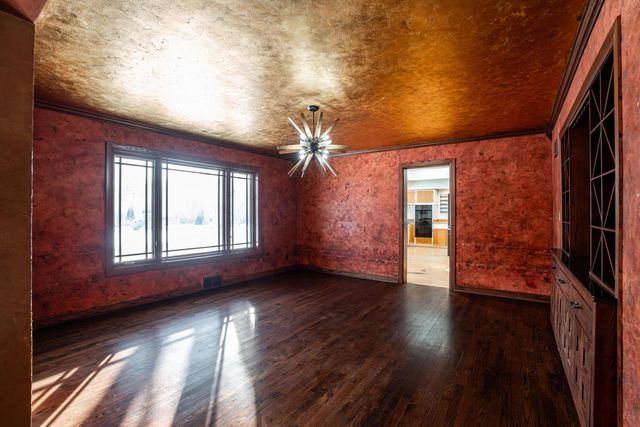 9251 N Tennyson DRIVE, Bayside, WI 53217