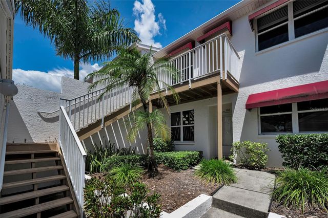 1400 WATER VIEW DRIVE W 202, Largo, FL 33771