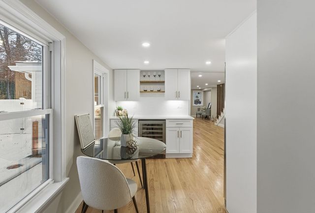 35 Oak St, Tewksbury, MA 01876