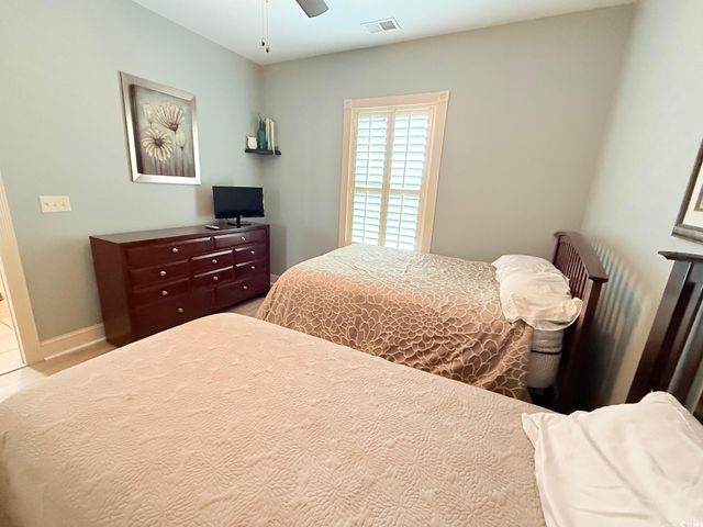 4895 Luster Leaf Cir Apt 304, Myrtle Beach, SC 29577