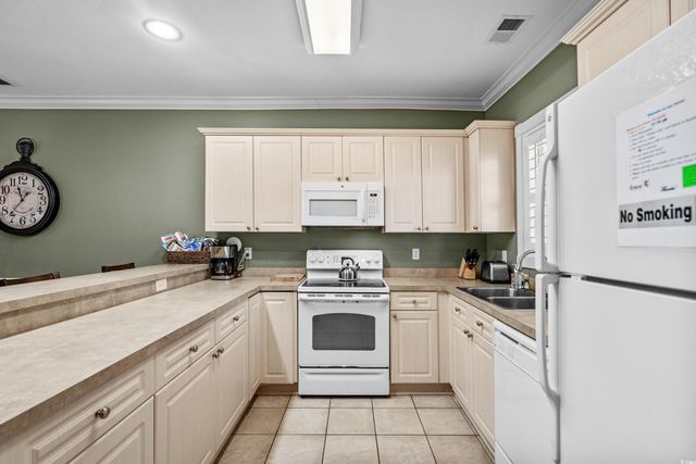 4895 Luster Leaf Cir Apt 304, Myrtle Beach, SC 29577