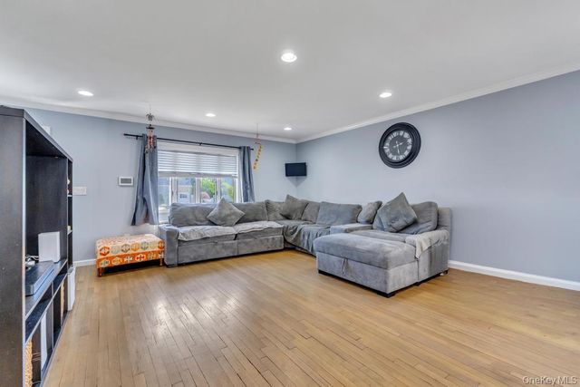 259 N Rutherford Avenue, Massapequa, NY 11758