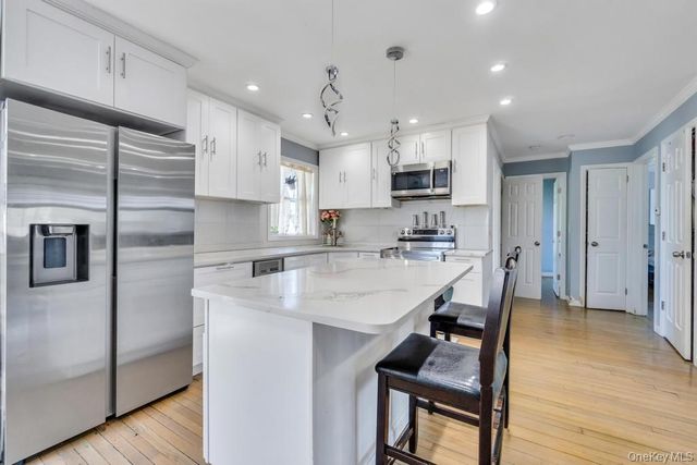 259 N Rutherford Avenue, Massapequa, NY 11758