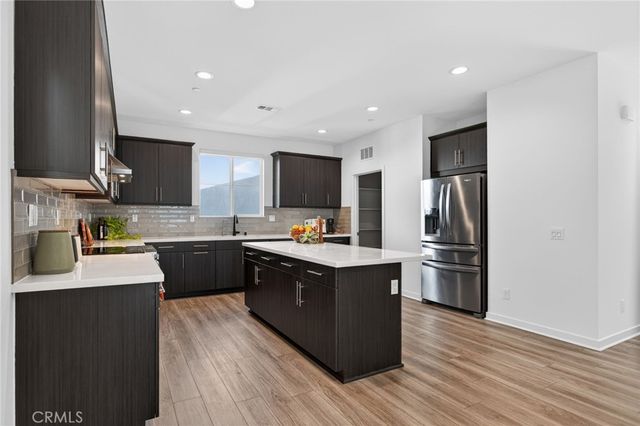 10881 Scottsbluff, Stanton, CA 90680