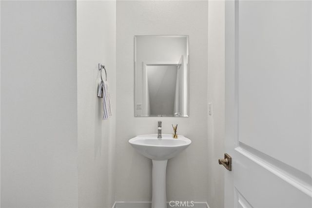 10881 Scottsbluff, Stanton, CA 90680