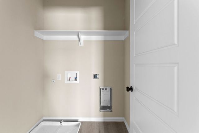 221 Marble Creek Drive, Fort Worth, TX 76131