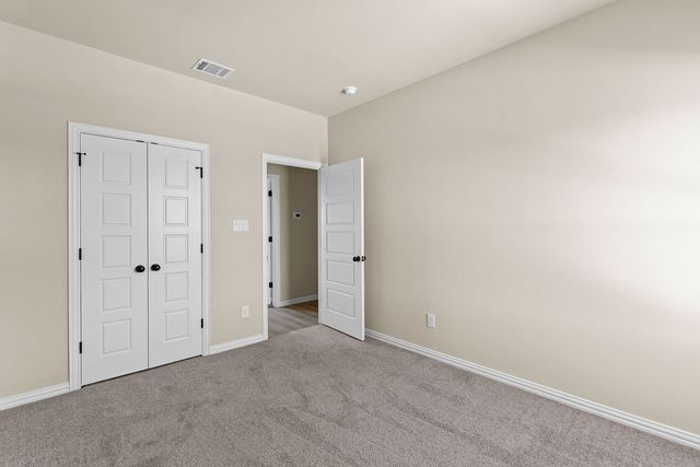 221 Marble Creek Drive, Fort Worth, TX 76131