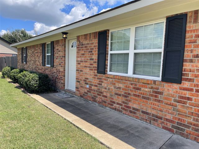 313 Jefferson Street, Fairfield, TX 75840