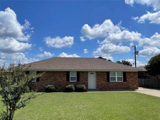 313 Jefferson Street, Fairfield, TX 75840