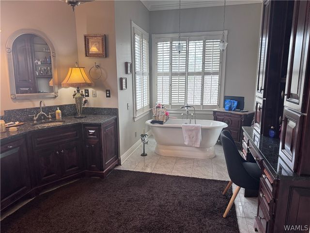 8615 NE Forrestal, Tuscaloosa, AL 35406