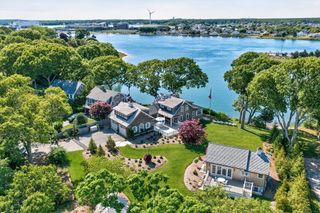 2 Jefferson Rd., Bourne, MA 02532