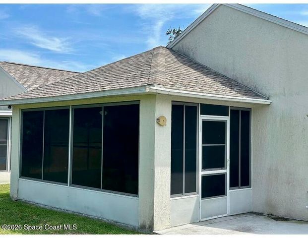 2089 Redwood Circle NE, Palm Bay, FL 32905