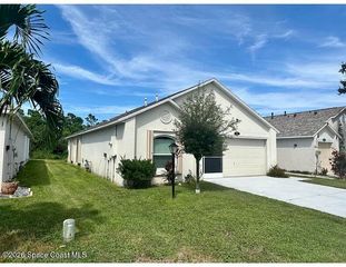 2089 Redwood Circle NE, Palm Bay, FL 32905