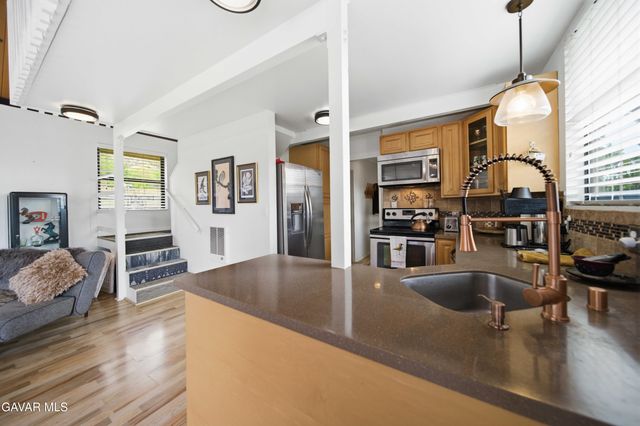 27200 Bear Valley Road, Tehachapi, CA 93561