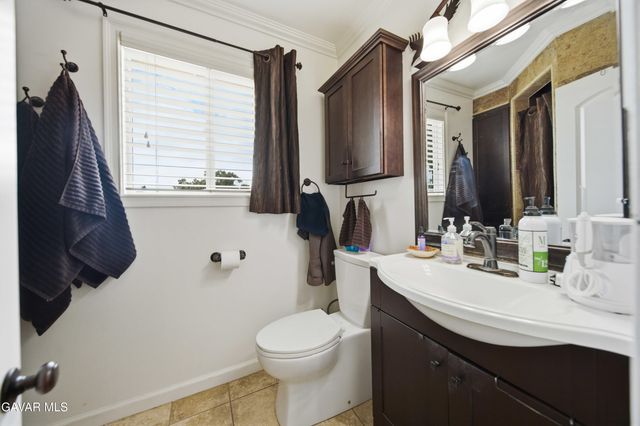 27200 Bear Valley Road, Tehachapi, CA 93561